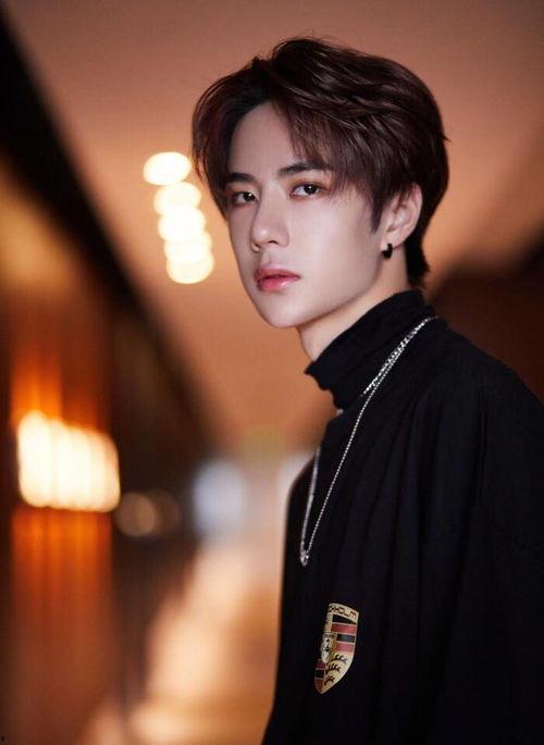 王一博爆料图文大全最新,图文大全背后的精彩瞬间  第3张 王一博爆料图文大全最新,图文大全背后的精彩瞬间  第3张