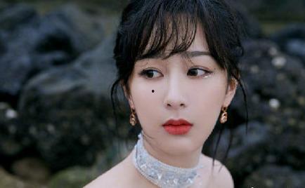 杨紫甩锅造型师爆料视频,揭秘幕后真相  第2张 杨紫甩锅造型师爆料视频,揭秘幕后真相  第2张