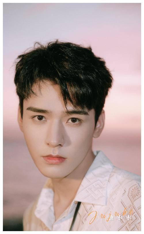 龚俊热巴娱乐爆料,揭秘明星幕后故事与情感纠葛”  第2张 龚俊热巴娱乐爆料,揭秘明星幕后故事与情感纠葛”  第2张